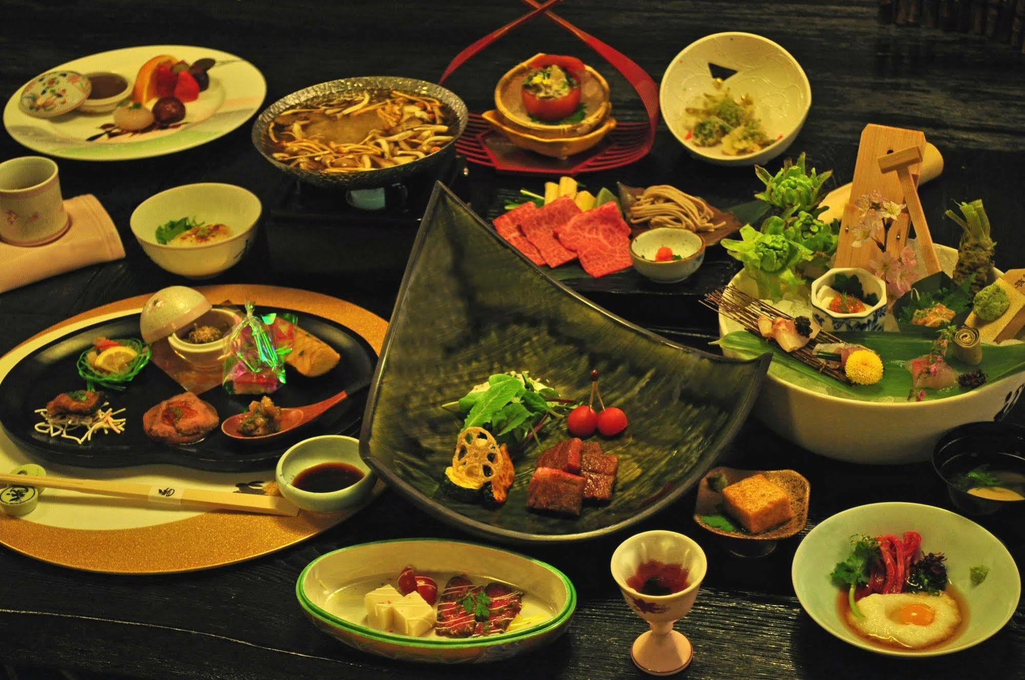 Hotel Hida Tsuzuri Oboro à Takayama  Extérieur photo